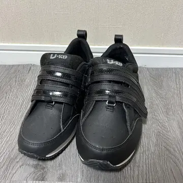 컨디션 최상 문스타 스텝 간호 신발 러닝 23.0cm 스니커즈