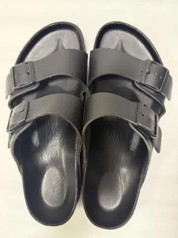 BIRKENSTOCK 합성 피혁 샌들 블랙
