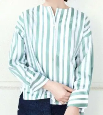 [새상품급] TICCA 노카라 블라우스 그린 x 화이트 스트라이프