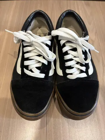 Vans Ultracrush 블랙/화이트 스니커즈