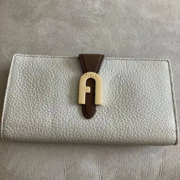 FURLA 화이트 가죽 장지갑