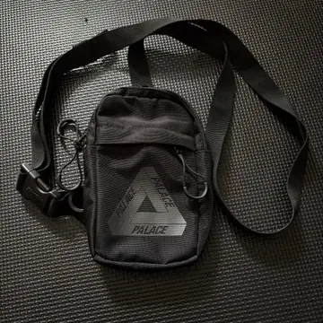 PALACE RS 2-WAY SHOT BAG BLACK GRAPHITE