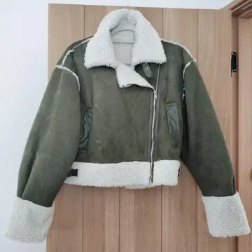 CIAOPANIC 숏 페이크 무스탕 보아 절개 자켓