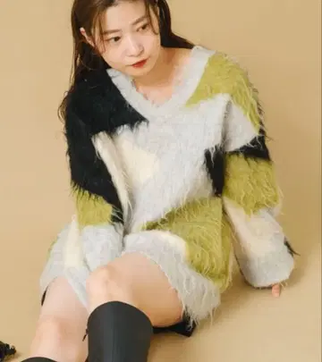 카스타네 샤기 패턴 니트