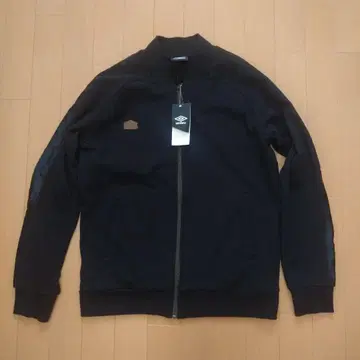 umbro 블랙 집업 자켓 택 포함 새상품