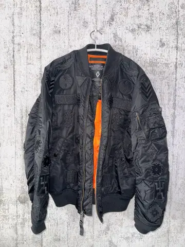 MARCELO BURLON ALPHA 와펜 봄버 자켓 MA-1