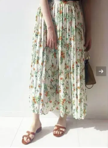 새상품 IENA 이에나 플리츠 롱 플레어 스커트 플라워 꽃무늬 M