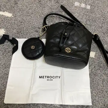 METROCITY 블랙 숄더백 코인 케이스 포함