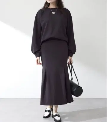 25SS 미사용품 윔 가젯 백 파일 스커트 스트레치 머메이드