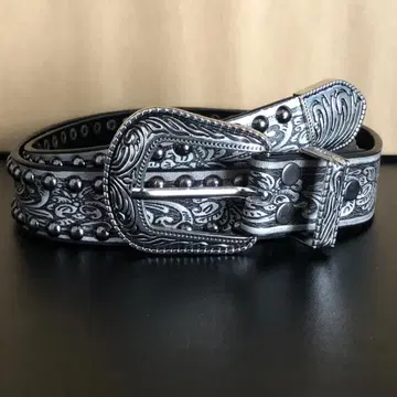벨트 실버 블랙 스터드 웨스턴 장식 전체 길이 100cm 폭 2.9cm