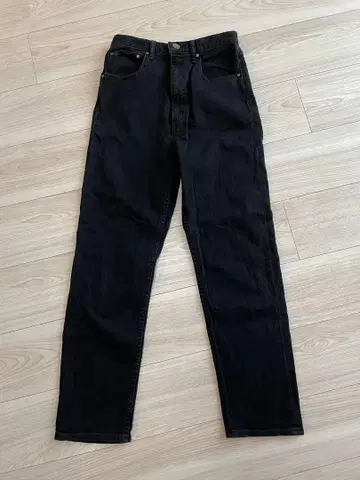 BLACK by moussy 블랙 데님
