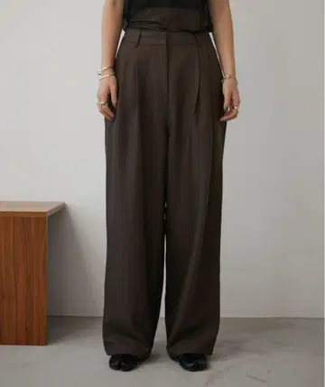 앤트마리스 투 턱 루즈 슬랙스 팬츠