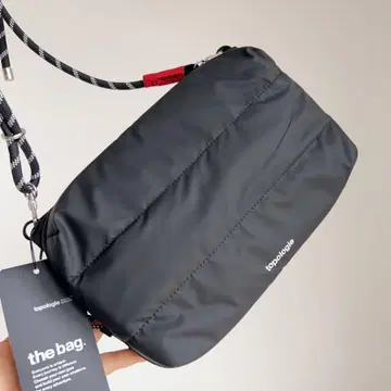 topologie 블랙 숄더백