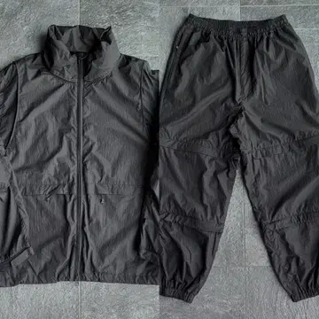 TECH DECHATABLEWINDBREAKER JACKET &PANTS