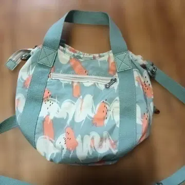 Kipling 숄더백 플라밍고 패턴