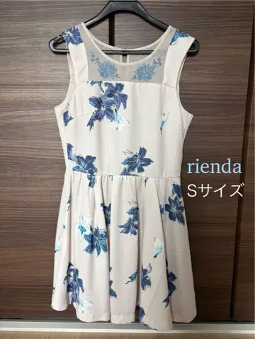 rienda 플라워 프린트 슬리브리스 원피스 S 사이즈