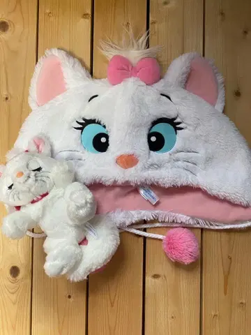 마리 팬캡, 봉제 인형