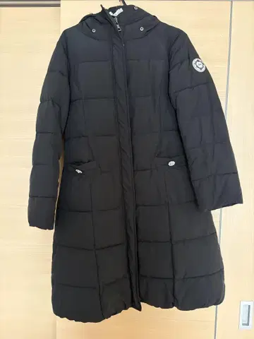 후드 부착 롱 코트 블랙
