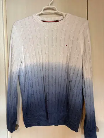 새상품 Tommy Hilfiger 스웨터