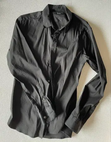 새상품급! Theory 블랙 셔츠 (XS)