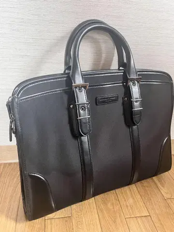 캐서린 햄넷 런던 블랙 비즈니스 백