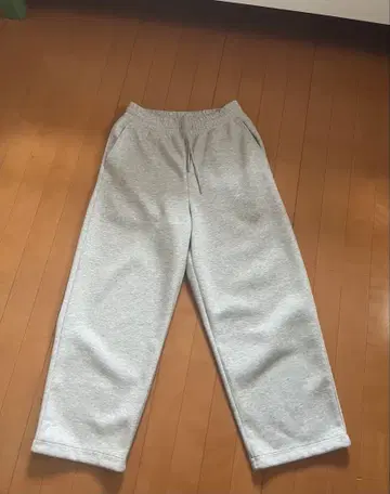 [ UNIQLO:C ] 유니클로C 맨투맨 와이드 팬츠 그레이 M
