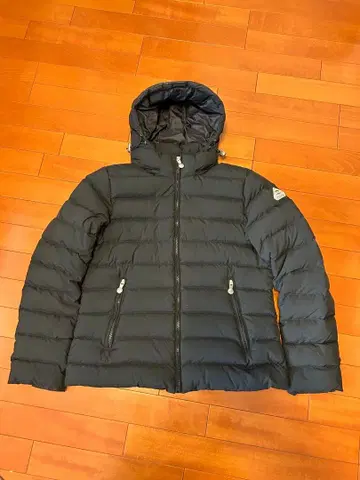 PYRENEX SPOUTNIC 블랙 다운 자켓 40