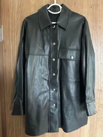 ZARA 가죽 셔츠 자켓 블랙