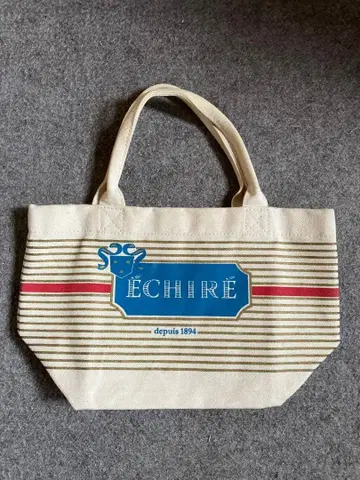 ECHIRE 토트 에시레
