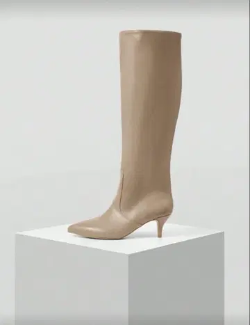 베이지 롱 부츠 슬림 핏