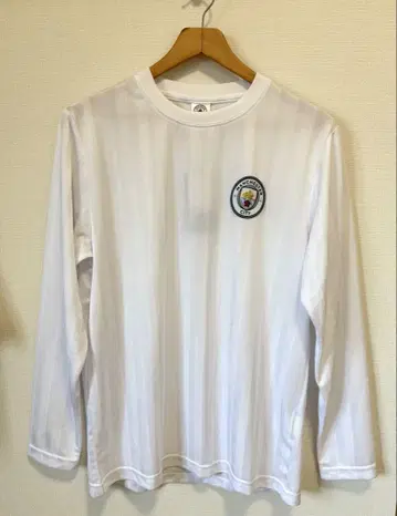 맨체스터 시티 사이즈 L 새상품 화이트 롱티셔츠 OASIS 25