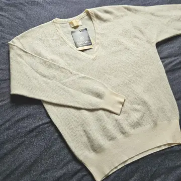 William Lockie 캐시미어 100% V넥 니트 스웨터