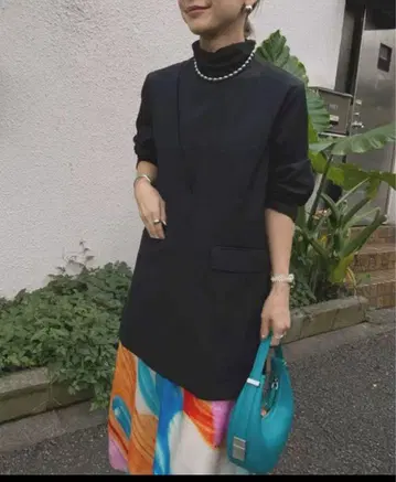 블랙 하이넥 셔츠 긴팔