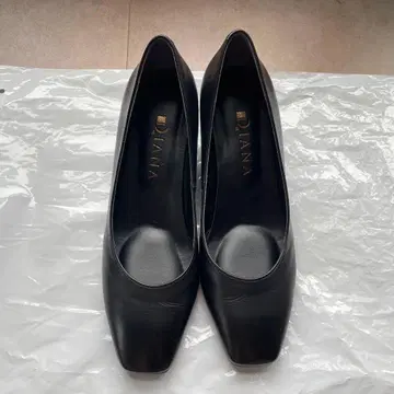 DIANA 플레인 펌프스 블랙 23cm