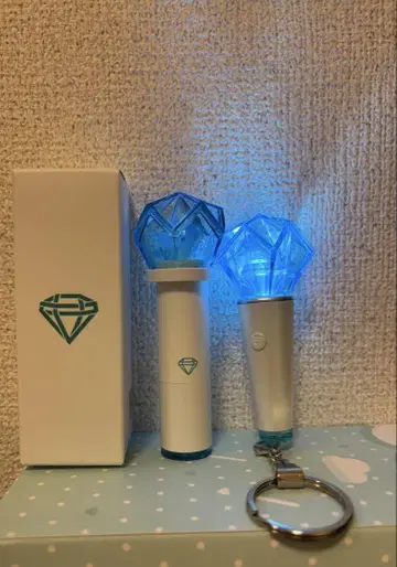 SHINee 응원봉 립 & 미니 응원봉 키링 세트 샤이니