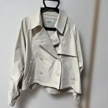 여성용 숏 기장 자켓