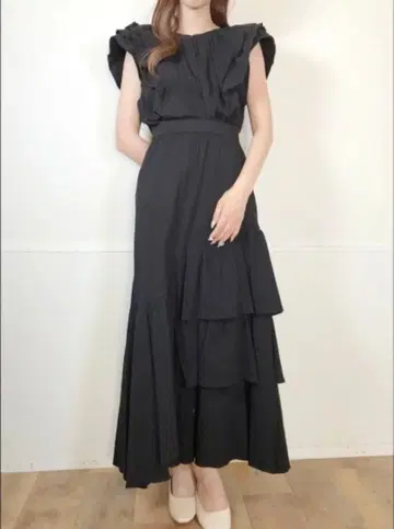 코코딜 셋업 티어드 프릴 스커트 허리밴딩
