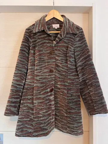 used 블루 x 브라운 호랑이 패턴 미들 기장 코트