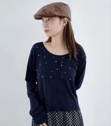 [kastane] 스터드 리브 티셔츠 네이비