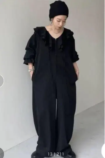 wee9s 멀티웨이 프릴 올인원 점프수트 블랙