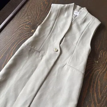 아메리 아이보리 베스트 S