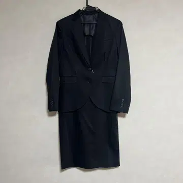 MAJI MAJI ROUGE 블랙 수트 자켓 & 스커트 LL