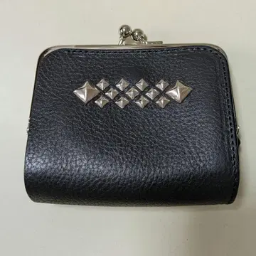CALEE STUDS LEATHER 스터드 가죽 가마구치 지갑
