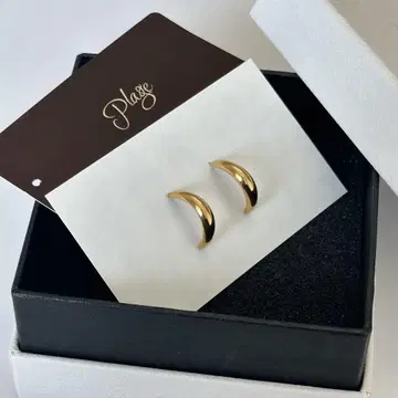 하자 가격 새상품급, 거의 미사용 Moon hoop earrings