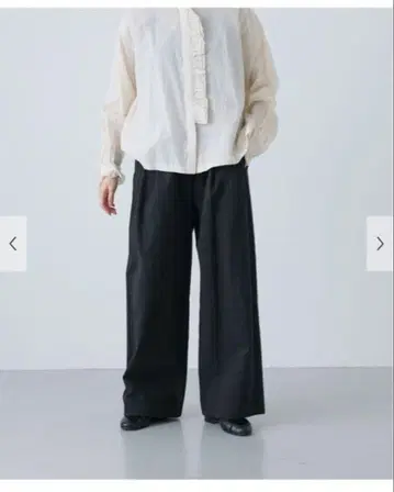 카구레 택 포함 새상품 Two-tuck easy pants 어반 리서치