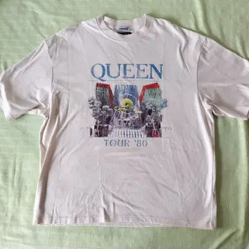 퀸 Tour '80 티셔츠