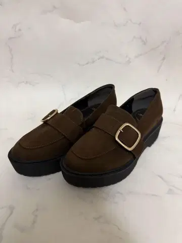 헤더 로퍼 브라운 M