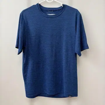 Patagonia Capilene Cool Daily 네이비 티셔츠