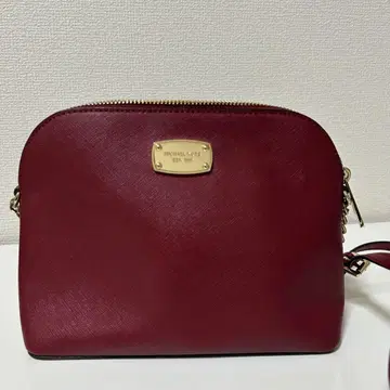 MICHAEL KORS 버건디 숄더백