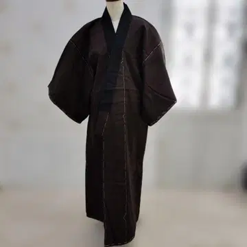 단젠 롱 짙은 갈색